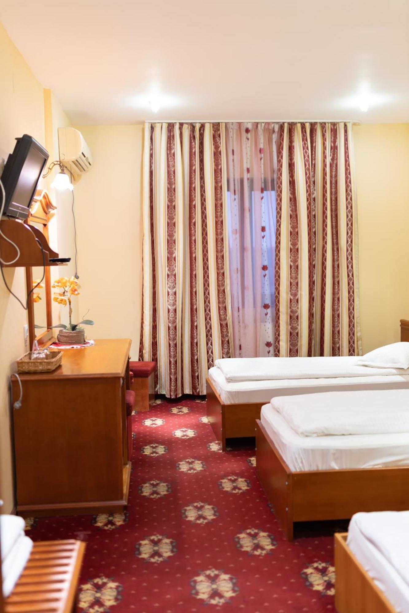 Hotel Coral Satu Mare Exteriér fotografie